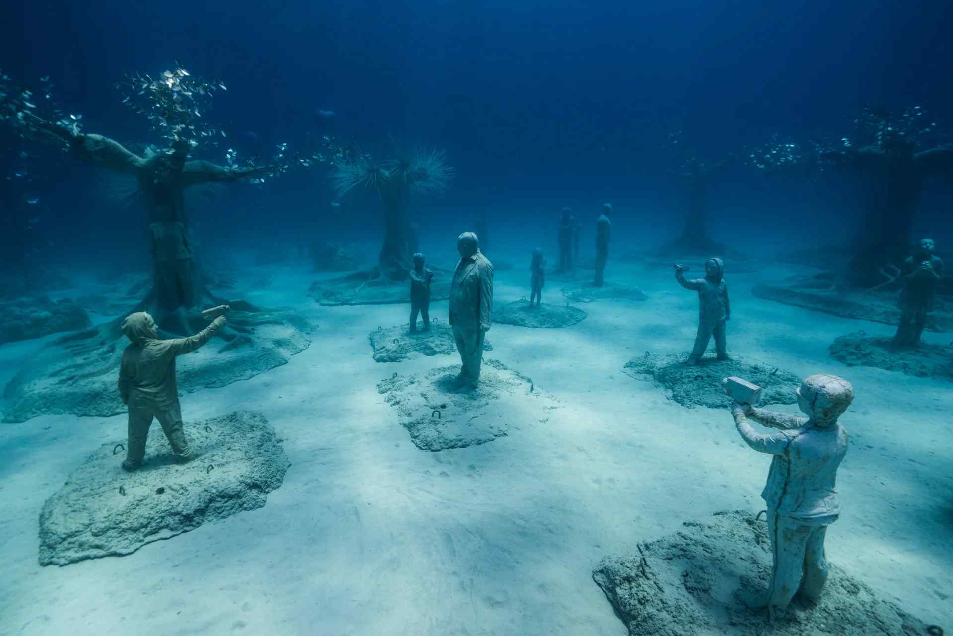 bảo tàng điêu khắc trẻ em dưới biển